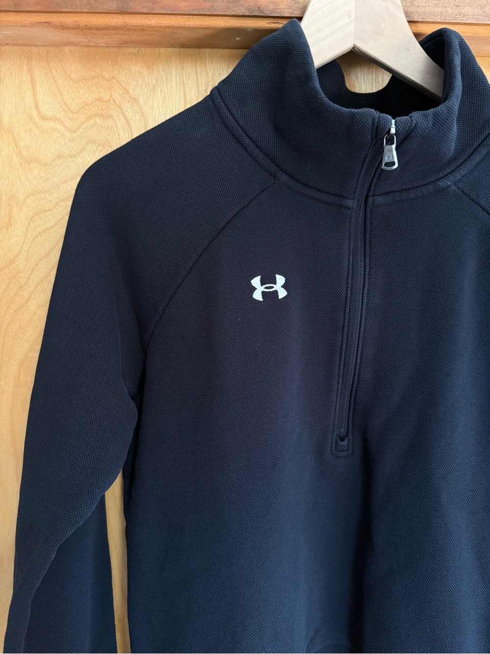 XS Under Armour Black Half-Zip Athleisure Women’s Sweatshirt